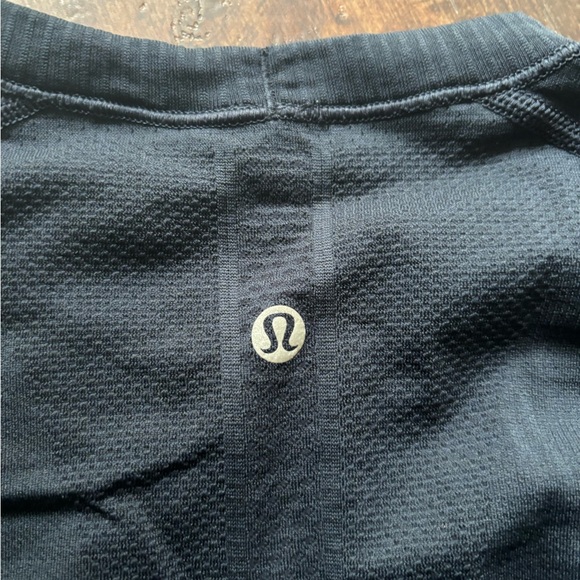 SILD ON MERCARI - Picture 3 of 6